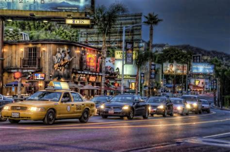 famous sunset strip nightclubs.